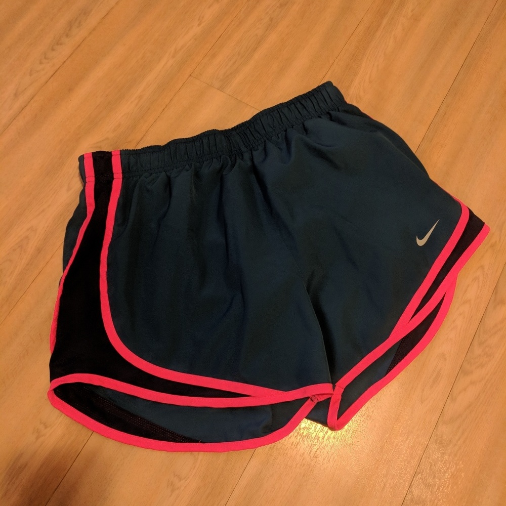 Navy and neon pink Nike Tempo Shorts
